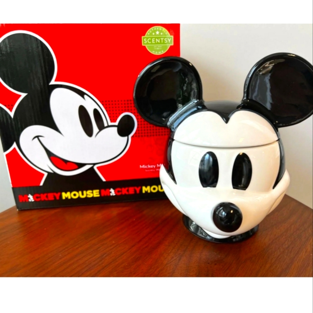 Mickey Mouse Warmer